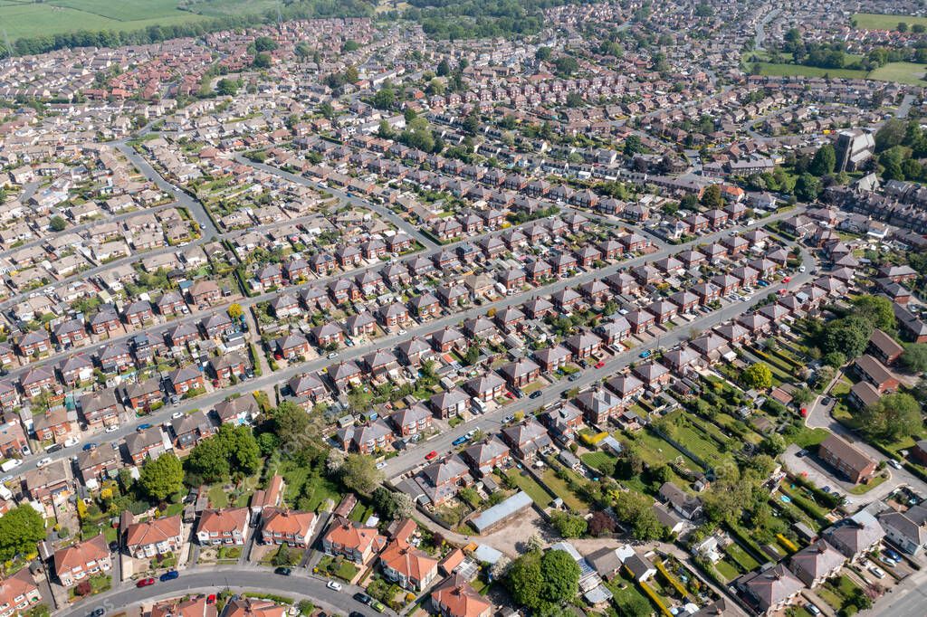 Photo aérienne d’une maison et de son jardin